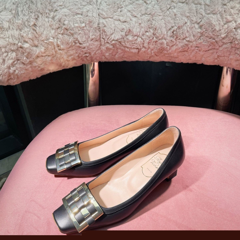 roger u1u1er flat shoes